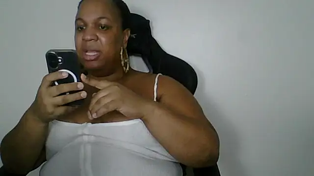 Badgirlbrittt online show from 09-20-25, 05:07