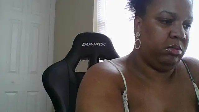 Badgirlbrittt online show from 10-03-25, 05:03
