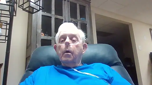 Snapshot of bootlegmanz chatting on 01-07-26, 01:49 bootlegmanz online show from 01-07-26, 01:49