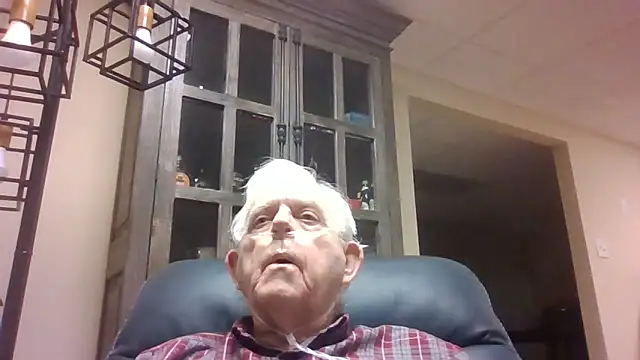 Snapshot of bootlegmanz chatting on 02-14-26, 02:34 bootlegmanz online show from 02-14-26, 02:34