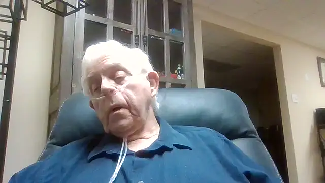 Snapshot of bootlegmanz chatting on 02-04-26, 11:33 bootlegmanz online show from 02-04-26, 11:33