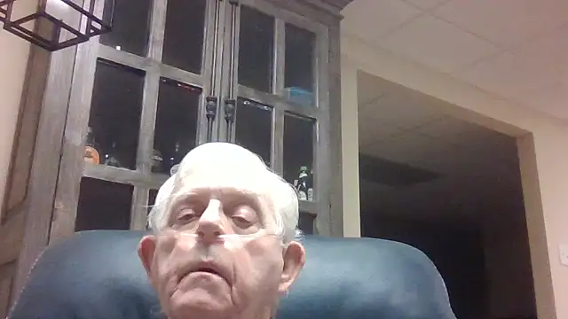 Snapshot of bootlegmanz chatting on 02-10-26, 04:06 bootlegmanz online show from 02-10-26, 04:06