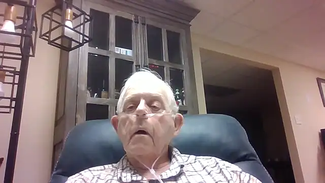 Snapshot of bootlegmanz chatting on 12-02-25, 04:41 bootlegmanz online show from 12-02-25, 04:41