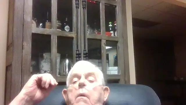 Snapshot of bootlegmanz chatting on 11-13-25, 03:05 bootlegmanz online show from 11-13-25, 03:05