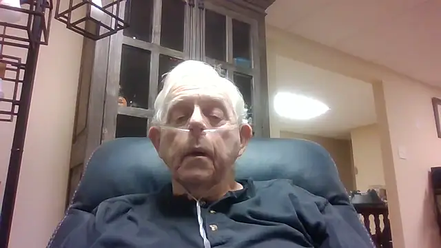 Snapshot of bootlegmanz chatting on 02-06-26, 12:45 bootlegmanz online show from 02-06-26, 12:45