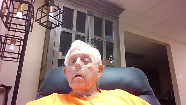 Snapshot of bootlegmanz chatting on 01-16-26, 09:19 bootlegmanz online show from 01-16-26, 09:19