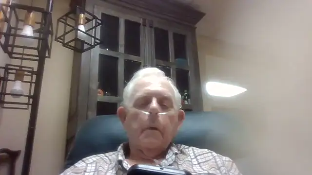 Snapshot of bootlegmanz chatting on 01-15-26, 01:20 bootlegmanz online show from 01-15-26, 01:20