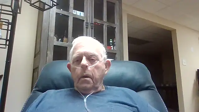 Snapshot of bootlegmanz chatting on 11-08-25, 02:04 bootlegmanz online show from 11-08-25, 02:04