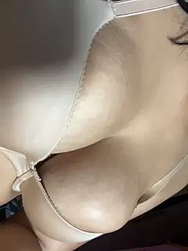 juliebabeey online show from 02-08-25, 08:20