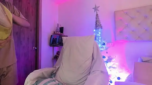 BarbieVenus online show from 12-17-25, 06:29