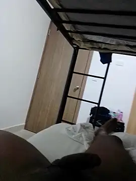 Algenis1232 online show from 12-23-25, 07:18