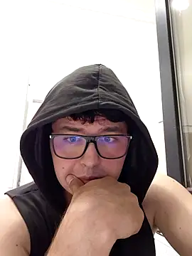 Snapshot of Alexandru12345s chatting on 10-01-25, 09:18 Alexandru12345s online show from 10-01-25, 09:18