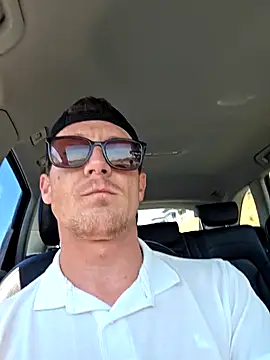 Snapshot of TheSouthernKing chatting on 10-10-25, 08:48 TheSouthernKing online show from 10-10-25, 08:48