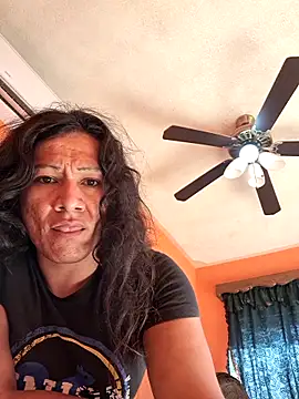 miicheele32 online show from 10-15-25, 10:40