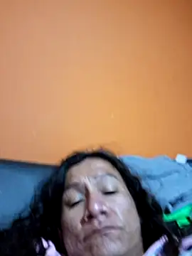 miicheele32 online show from 11-26-25, 06:57