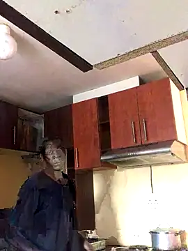 Snapshot of SmallGoodNutts chatting on 11-09-25, 06:06 SmallGoodNutts online show from 11-09-25, 06:06