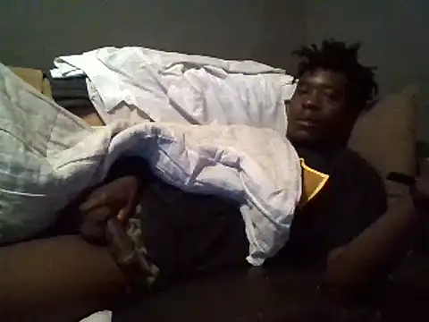 Snapshot of SmallGoodNutts chatting on 02-04-25, 02:39 SmallGoodNutts online show from 02-04-25, 02:39