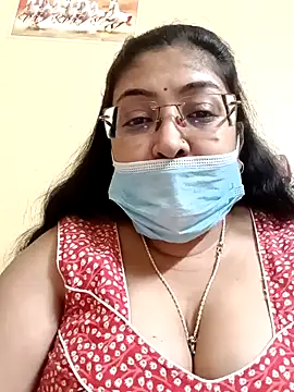 Snapshot of LAVERNIYA_ chatting on 02-09-25, 11:58 LAVERNIYA  online show from 02-09-25, 11:58