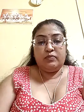 Snapshot of LAVERNIYA_ chatting on 03-19-25, 12:34 LAVERNIYA  online show from 03-19-25, 12:34
