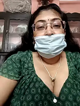 Snapshot of LAVERNIYA_ chatting on 02-02-25, 01:19 LAVERNIYA  online show from 02-02-25, 01:19