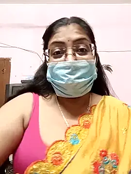 Snapshot of LAVERNIYA_ chatting on 03-06-25, 12:52 LAVERNIYA  online show from 03-06-25, 12:52