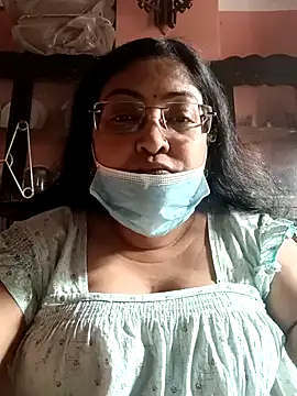 Snapshot of LAVERNIYA_ chatting on 01-13-25, 08:47 LAVERNIYA  online show from 01-13-25, 08:47