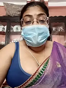 Snapshot of LAVERNIYA_ chatting on 03-01-25, 10:34 LAVERNIYA  online show from 03-01-25, 10:34
