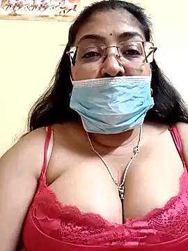 Snapshot of LAVERNIYA_ chatting on 02-27-25, 11:50 LAVERNIYA  online show from 02-27-25, 11:50
