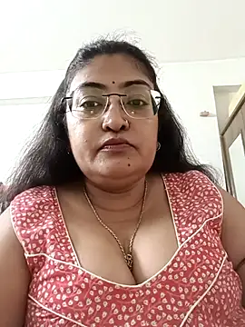 Snapshot of LAVERNIYA_ chatting on 09-20-25, 10:09 LAVERNIYA  online show from 09-20-25, 10:09