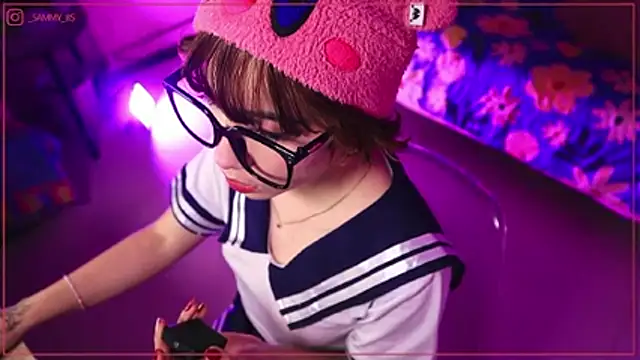 sammy  8 online show from 11-14-25, 02:48