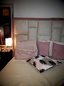 atheneacruize online show from 11-19-25, 07:58