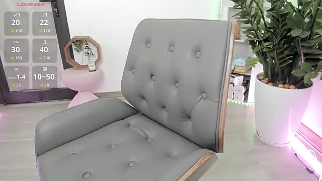 Snapshot of Zem-Fortunately chatting on 02-13-26, 03:50 Zem-Fortunately online show from 02-13-26, 03:50