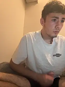 Snapshot of TheBestbrando88 chatting on 09-18-25, 03:31 TheBestbrando88 online show from 09-18-25, 03:31