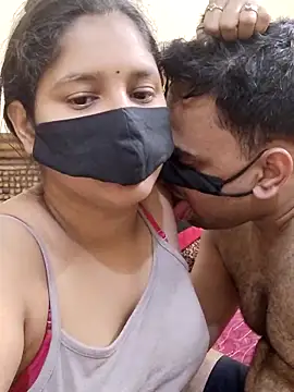 IND COUPLE1 online show from 03-07-25, 10:21