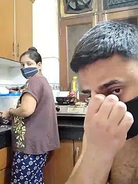 IND COUPLE1 online show from 02-21-25, 03:43