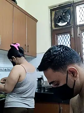 IND COUPLE1 online show from 03-01-25, 07:41