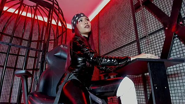 NAILAHARD online show from 10-21-25, 01:43