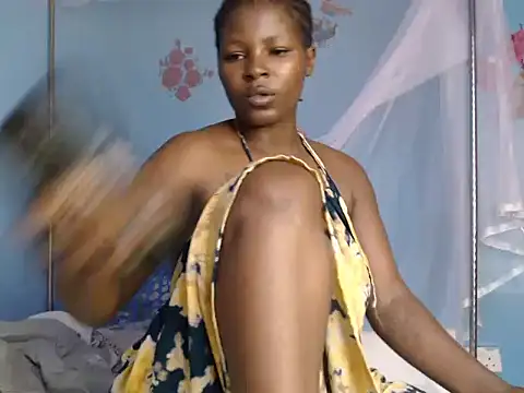 TrishaKalid online show from 04-09-26, 12:11