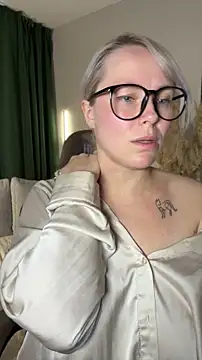 Charming Daphny online show from 05-22-26, 06:44