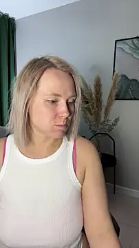 Charming Daphny online show from 03-27-26, 05:05