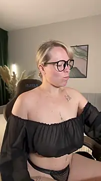 Snapshot of Charming_Daphny chatting on 06-29-26, 06:09 Charming Daphny online show from 06-29-26, 06:09