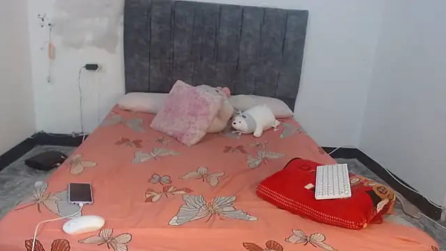 Snapshot of daisha_becker chatting on 10-02-25, 02:04 daisha becker online show from 10-02-25, 02:04