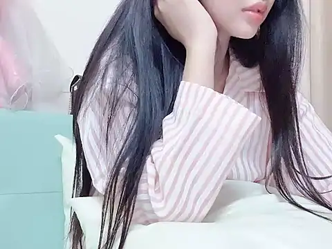 Snapshot of Virgo_686 chatting on 10-02-25, 02:09 Virgo 686 online show from 10-02-25, 02:09