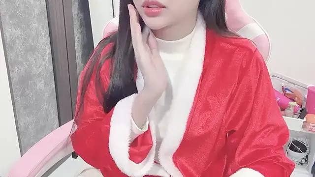 Snapshot of Virgo_686 chatting on 12-14-24, 12:55 Virgo 686 online show from 12-14-24, 12:55