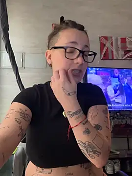 Hawitxui online show from 04-11-26, 07:27