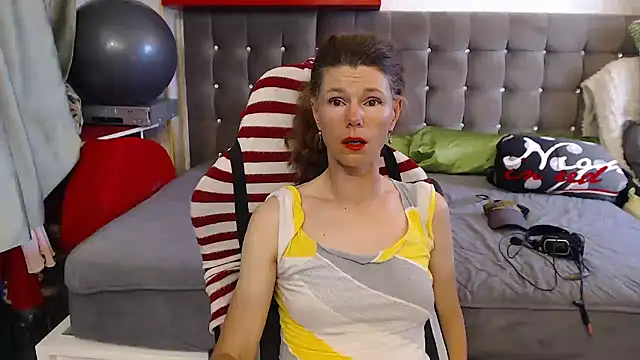 kellyterapy online show from 06-14-26, 04:19