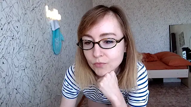 Athena Richards online show from 04-15-26, 08:53