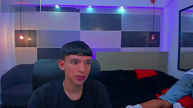 Juan Nd Steven online show from 03-13-25, 04:38