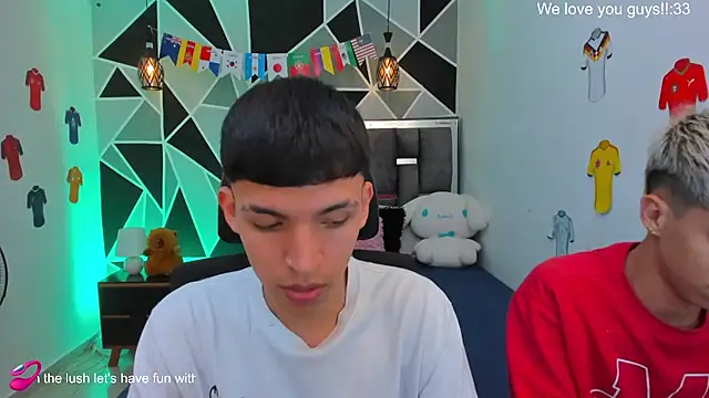 Snapshot of Juan_Nd_Steven chatting on 07-12-26, 09:04 Juan Nd Steven online show from 07-12-26, 09:04