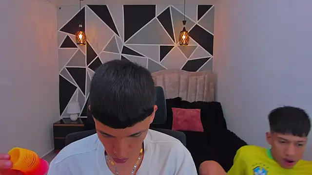 Juan Nd Steven online show from 11-07-25, 04:28